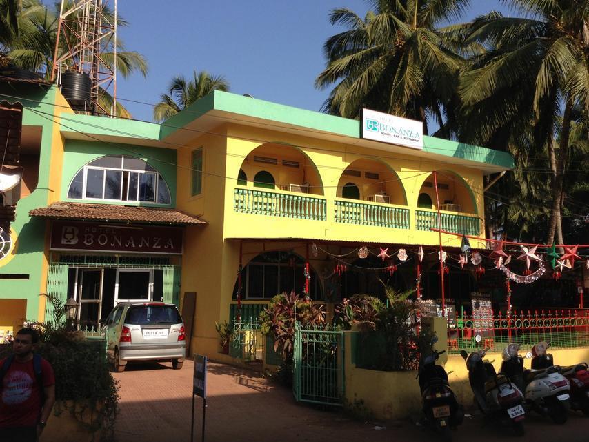 Hotel Bonanza Baga Exterior foto